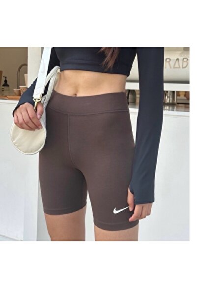 Nike Sportswear Classic High-Waisted Biker Shorts
