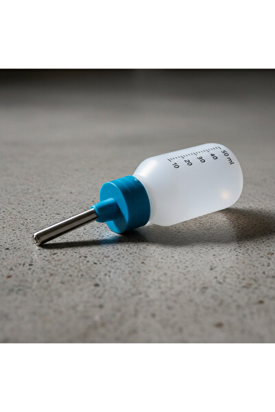 Lady Fify Hamster ve Tavşan için Kafese Takılabilir Dikey Suluk (50ml)