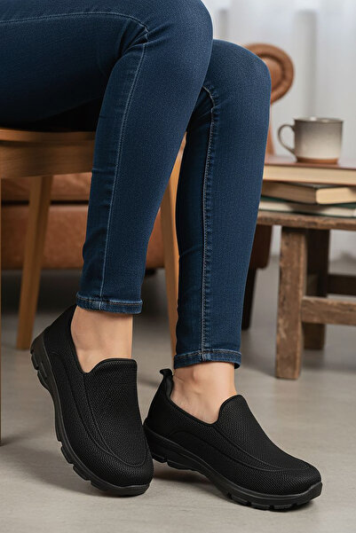 Modaarmada Black Unisex Ultra-Light Daily Use Flexible Comfortable Walking Shoes