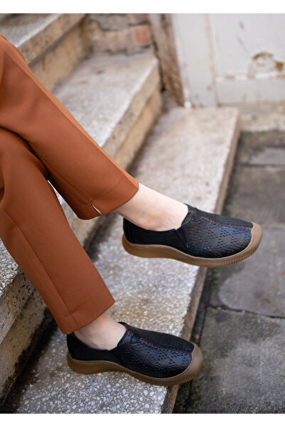 Venüs 241315 Hakiki Deri Lazer Desenli Saraçlı Günlük Kauçuk Kadın Ayakkabı