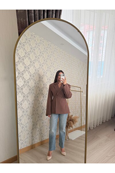 Butik Duygu Şakiroğlu Omzu Vatkalı Belden Oturtmalı Kahve Ceket