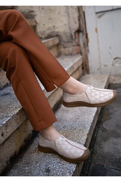 Venüs 241315 Hakiki Deri Lazer Desenli Saraçlı Günlük Kauçuk Kadın Ayakkabı