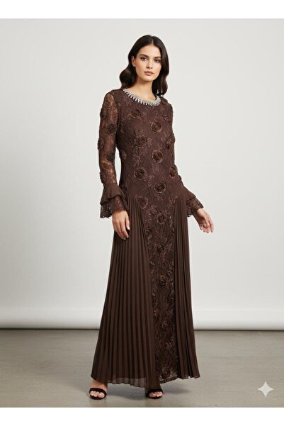 Pyramid masterpieces Lace dress with Ruffled sleeves