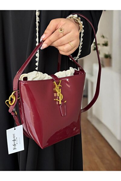 GGGG Elegant and luxurious women's Shoulder Bag with all its accessories