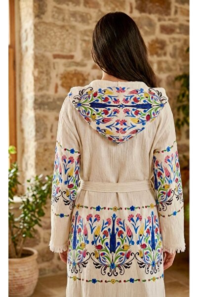 tarzQeen peştemal Kadın Ekru Kapüşonlu Geleneksel Lale Motifli Püsküllü Müsli...