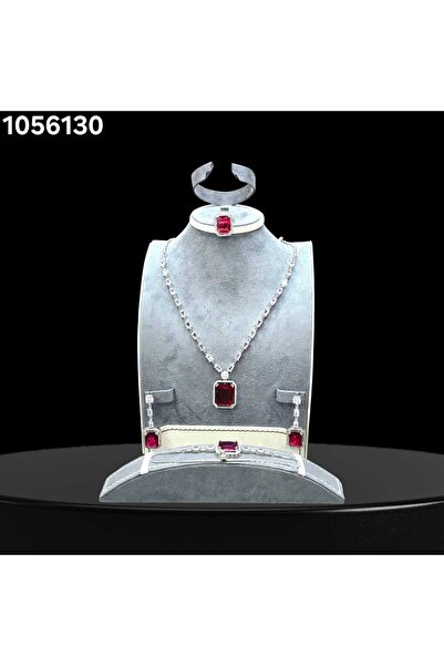 Arjwan Accessories A stunning women's jewelry accessory set