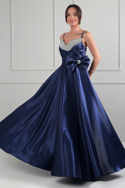 By Saygı Kadın İp Askılı Yaka Taş Detaylı Drapeli Beli Fiyonklu Astarlı Tafta...