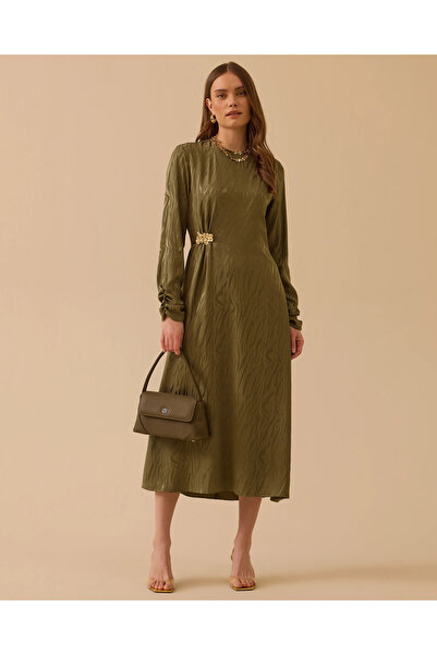 SCL Aksesuarlı Desenli Jakar Elbise