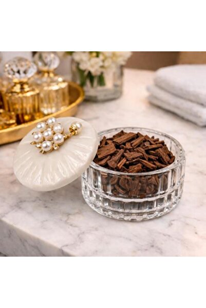 Generic Luxury Crystal Box with Pearl Lid for Storing Incense and Oud