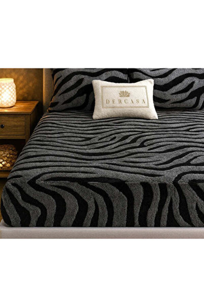 Dercasa Velvet bed cover with Stretchy + 2 Pillow