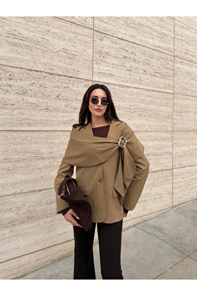 Laluvia Polyviscon Jacket with Caramel Brooch and Shawl - 9707