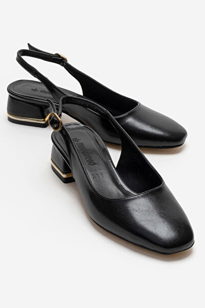 CCWAY AYAKKABI Отворени сандали с плоска подметка и квадратна форма на пръсти...