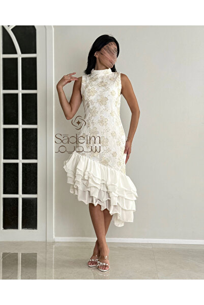 Sadeim فستان أوف وايت ميدي بتطريز فاخر وقصة غير متماثلة