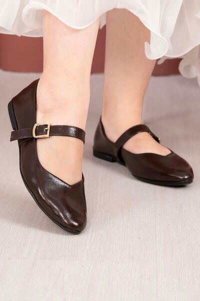 EBRUTESETTÜR Buckle Strap Detailed Mary Jane Ballerina Shoes Brown