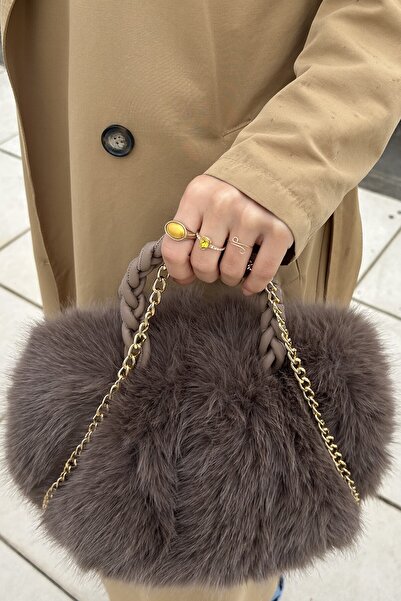 Mollycrush Women's Brown Luxury Plush Shoulder Bag with Gold Chain Detail