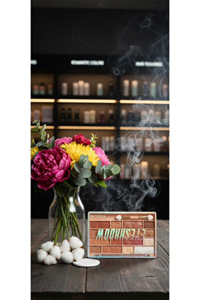 ROMANTIC COLOR The eyeshadow palette contains 16 colors and features the Roma...