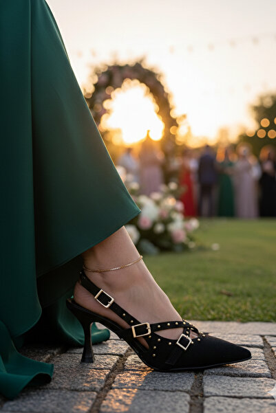 Moira Shoes Siyah Bantlı ve Zımba Detaylı Kadeh Topuklu Kadın Stiletto 41-42 ...