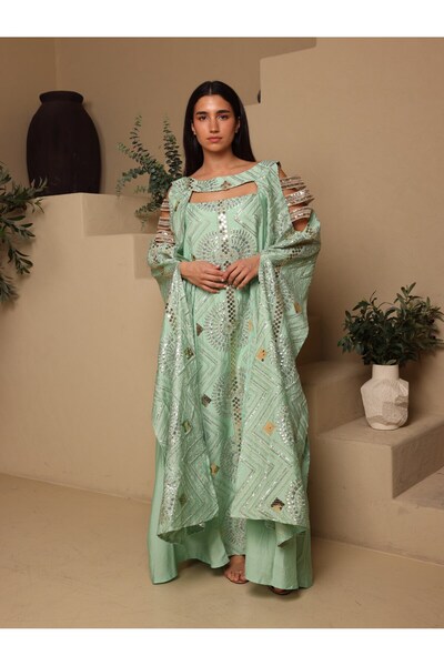 IKKXA Sage Scalloped Embroidered Jalabiya