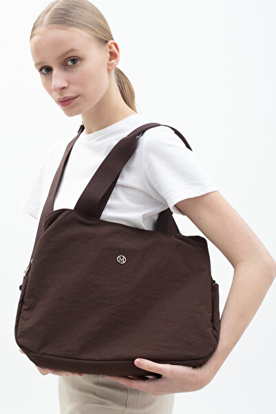 Matthew Cox Women's Shoulder Bag Brown Byn2520