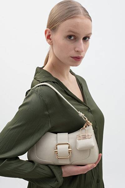 Matthew Cox حقيبة كتف نسائية باللون الأبيض BYN2481