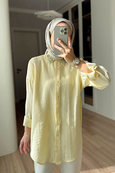 Ka Hijab Cămașă cu guler brodat cu pietre - Galben