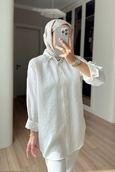 Ka Hijab Cămașă cu guler brodat cu pietre - Albă