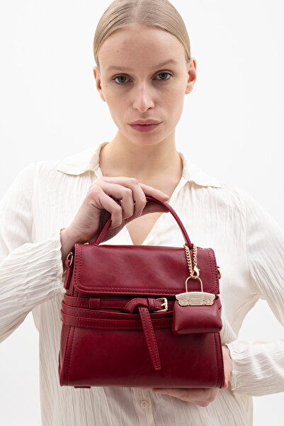 Matthew Cox Women's Shoulder Bag Red Byn2471