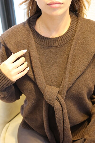 OlaFre Sweater with Binding Details