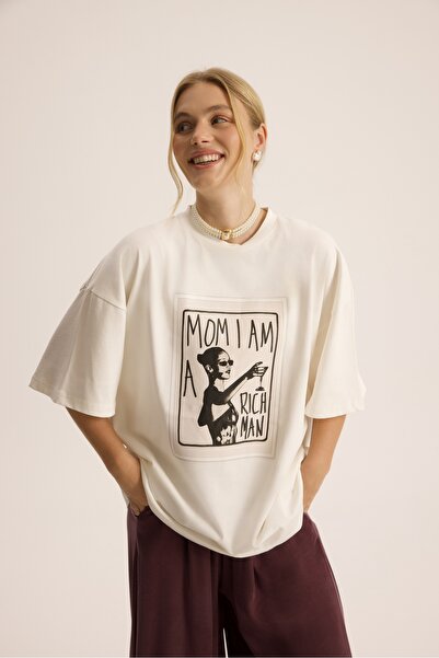 MAI STUDIOS CO. Πλούσια Γυναίκα Υπερμεγέθη Λευκό T-Shirt