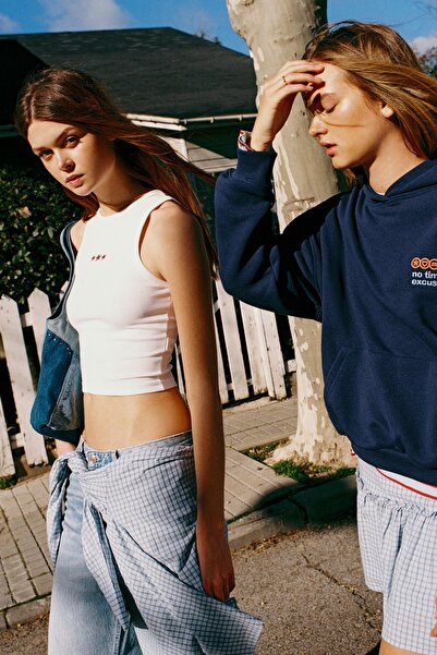 Pull & Bear Yıldızlı atlet