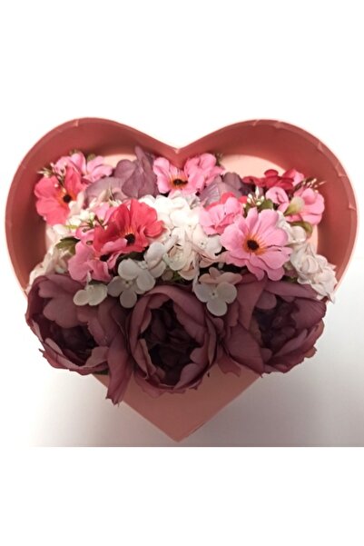 Pasiunea Florilor Cutie inimă roz mare cu suport și flori lila, mov, roz