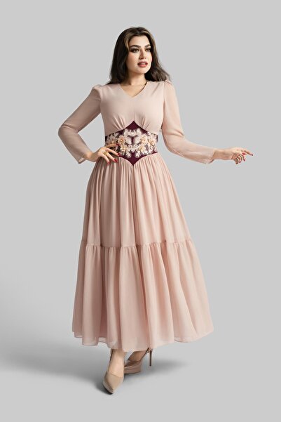 Opera Fashion Long chiffon dress with guipure details