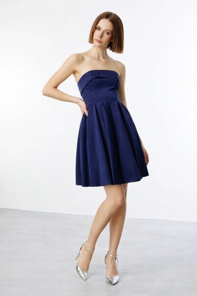 Ekol Eteği Piliseli Straplez Elbise 5096