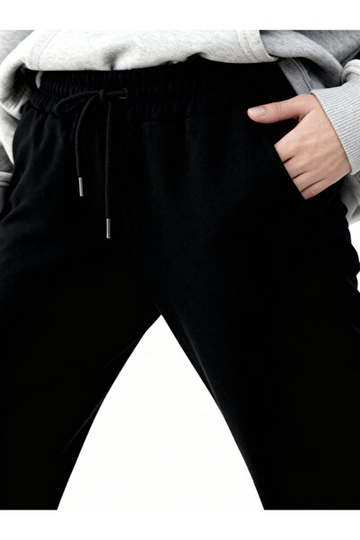 EFFRENATU Lıvo Black Jogger Sweatpants with Elastic Cuffs, High Waist, Comfor...