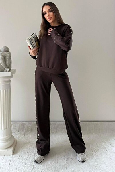 FashionForYou Vanya casual two-piece suit with pearl appliqués, Brown