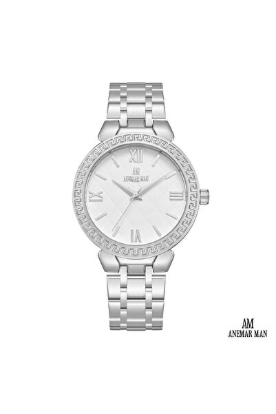 MOUNT ROYAL A women's watch featuring a classic yet modern design with a stai...