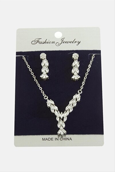 ZERO LAND طقم حجر الزركون البيضاوي من ستوروزال (75333) قلادة - لون فضي