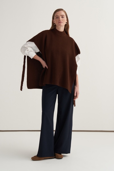 EBU Prive Women's Long Tie-Up Sweater Brown