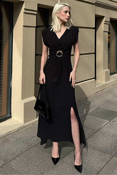 Madmext Siyah V Yaka Tokalı Yırtmaçlı Kadın Maxi Elbise Mg2713