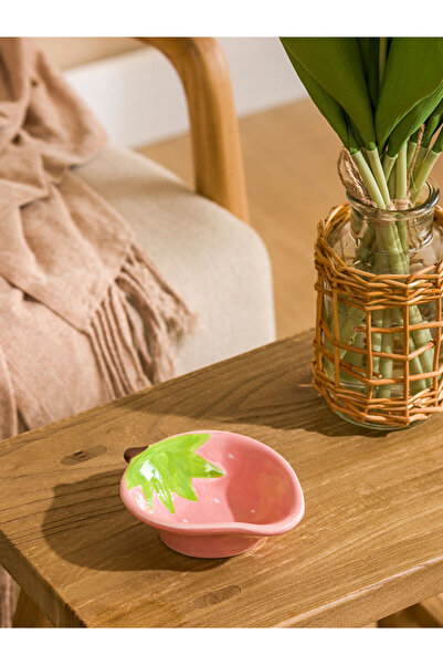 LC Waikiki وعاء من البورسلين على شكل فراولة من UZG STORE لمحبي الأناقة، مقاس ...