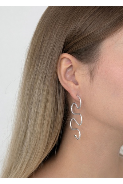 KİLİGİSTANBUL Thin Wire Way Earrings