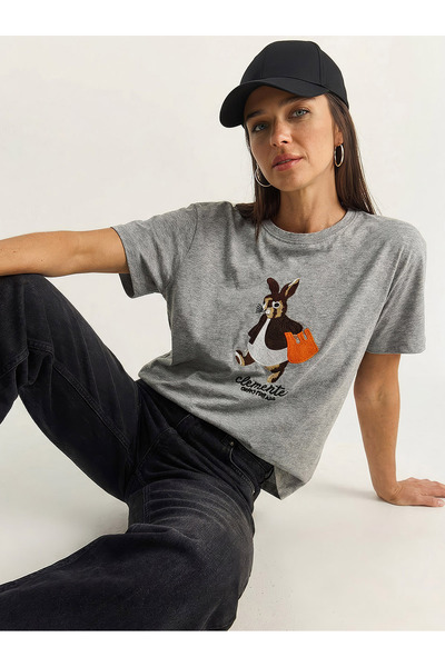 Bianco Lucci Women's Rabbit Embroidered Crew Neck Basic T-Shirt 7532 60283953