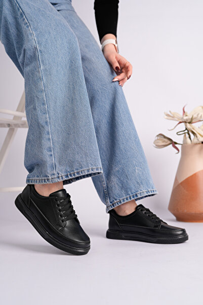 Ewen Tomm Women's Daily Lace-Up Sneaker with Comfortable Sole, Stylish Minima...