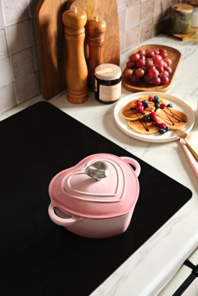 Karaca Love Demir Döküm Emayeli Tencere Pink 22 cm