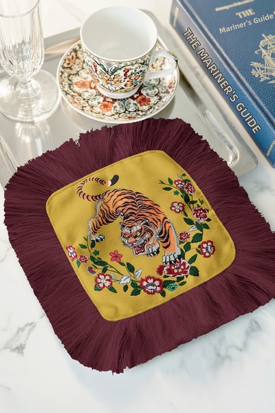 Evimde Bambaşka Χαρτοπετσέτα παρουσίασης με ασιατικά μοτίβα και κρόσσια τίγρη...
