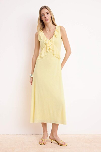 Trendyol Collection Κίτρινο φόρεμα σε γραμμή Α/σχήμα καμπάνα με λαιμόκοψη V, ...