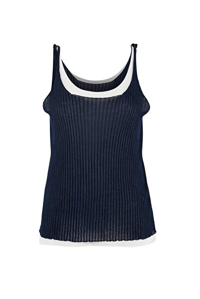 Trendyol Collection Bluză subțire din tricotaj subțire, cu guler tip Havuz, î...