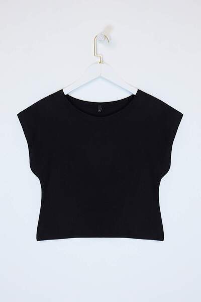 Trendyol Curve Black Viscose Ribana Super Crop Basic Knitted Plus Size Blouse...