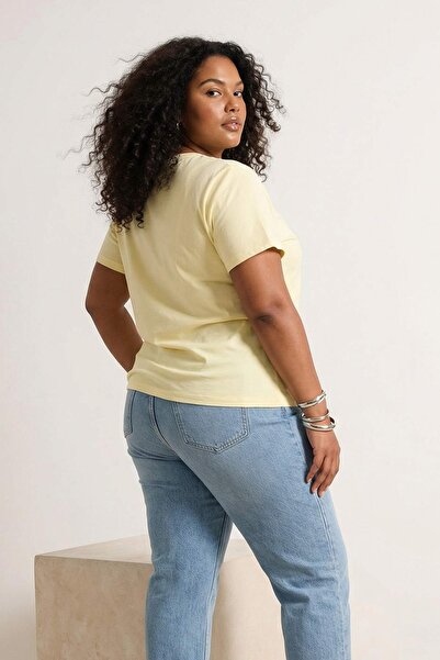 Trendyol Curve Yellow Regular Fit Basic Crew Neck 100% Cotton Knitted Plus Si...
