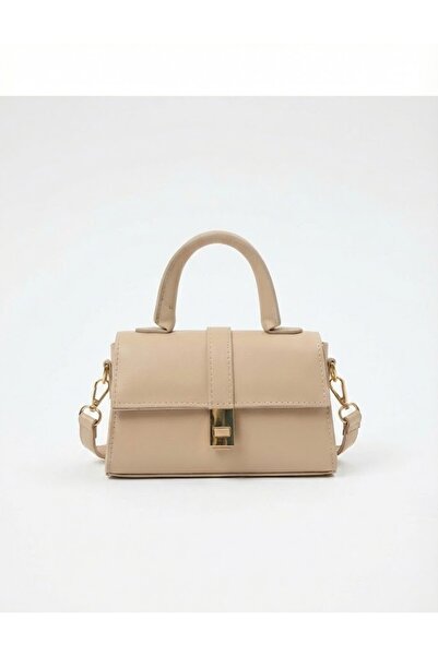 Heybe shop Kadın Minimal Kutu Formlu Ayarlanabilir Askılı Şık Çanta